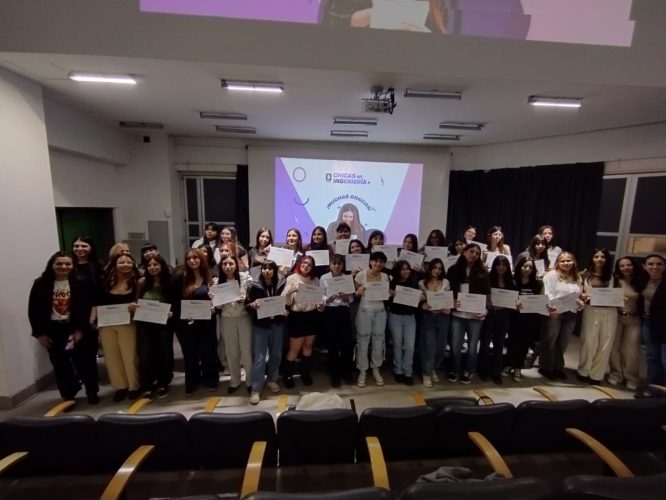 Chicas en ingenieria 2025